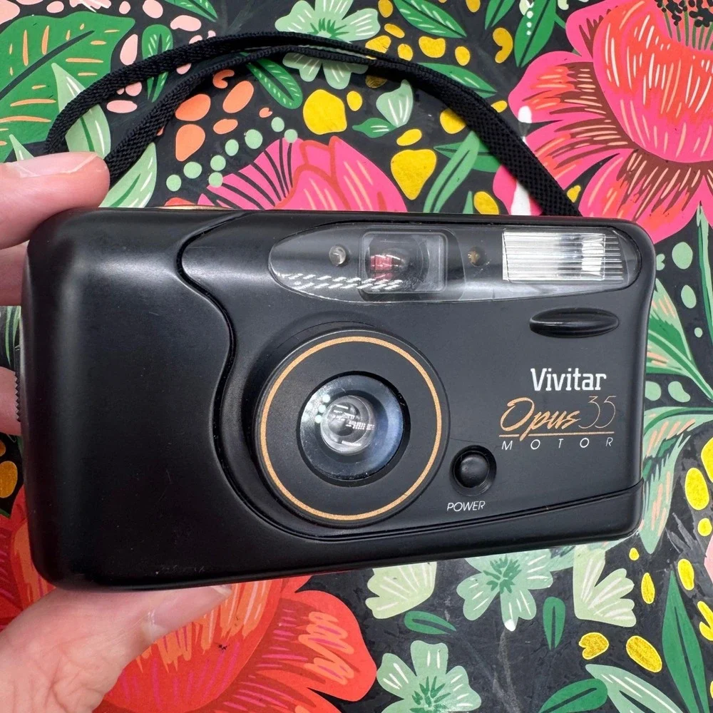 Vivitar Opus 35 Motor 35mm Film Camera Point and Shoot Black Vintage Flash